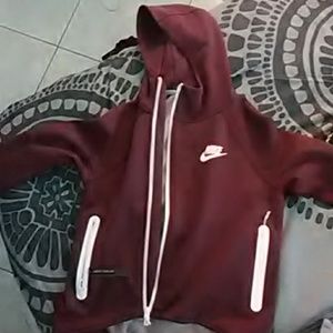 Nike sweater